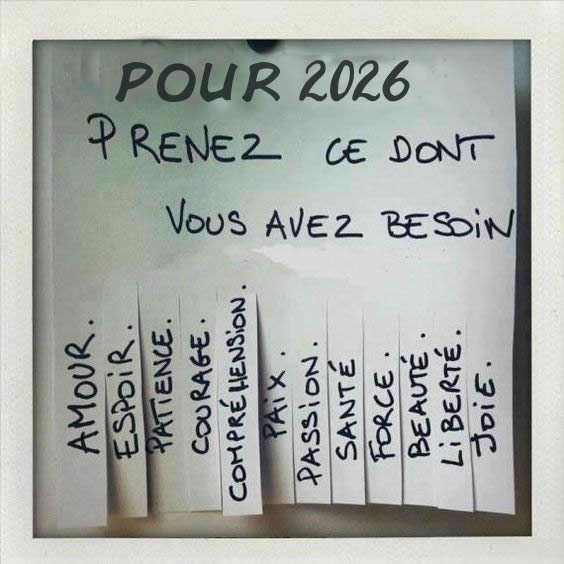 Prenez ce que vous voulez de cette année, détachez simplement le morceau de papier, et c'est fait. Happy 2026